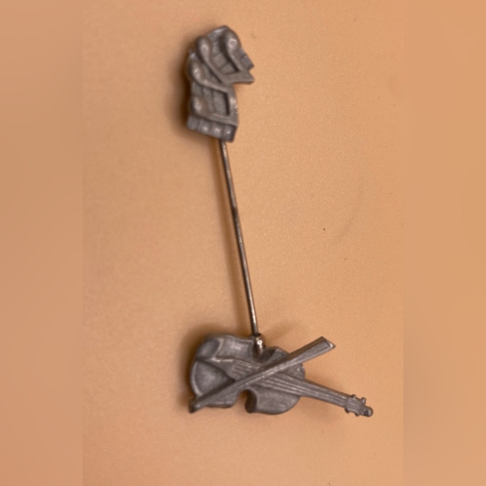 Vintage Signed LCD Pewter Stick Pin
Violin & Bow